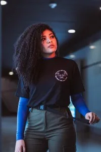 Logo-T-Shirts: Stickerei oder Druck?