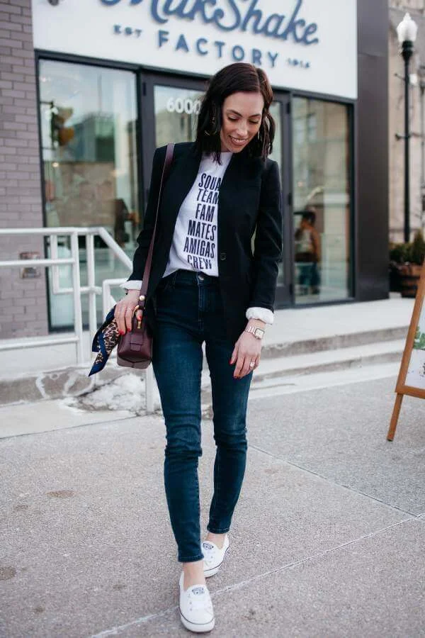 personalisiertes T-Shirt als Unterjacke